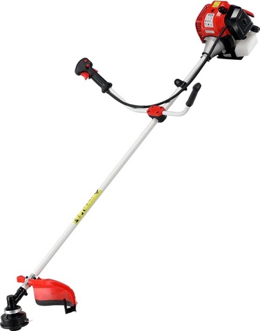 Gasoline brushcutter with accessories