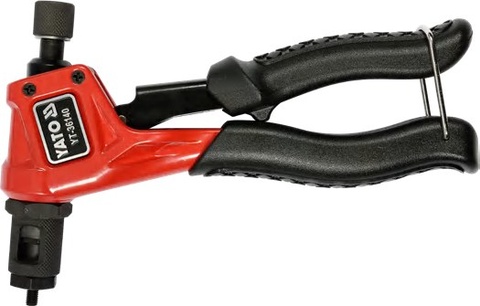 Hand rivet nut tool